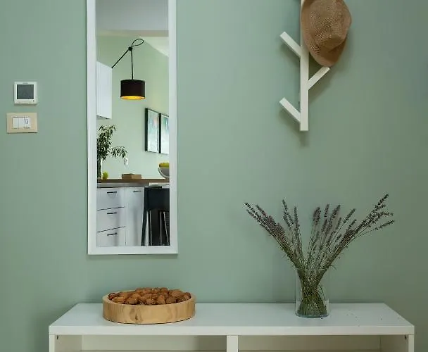 Favola Center Studio, Free Parking, Beach * Πόρετς
