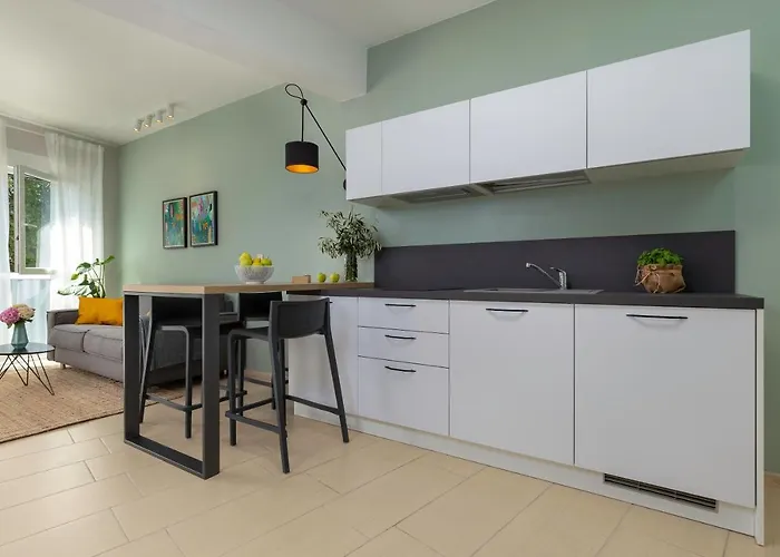 Favola Center Studio, Free Parking, Beach Διαμέρισμα Πόρετς